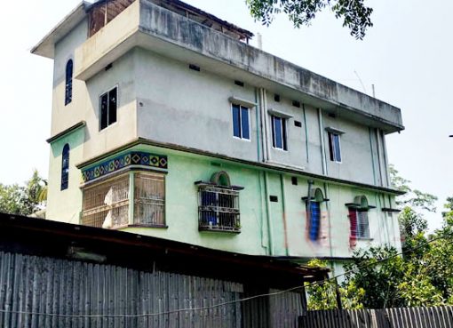 এনজিও কর্মী থেকে কোটিপতি শ্রীরামকাঠী ইউপি চেয়ারম্যান উত্তম মৈত্র !