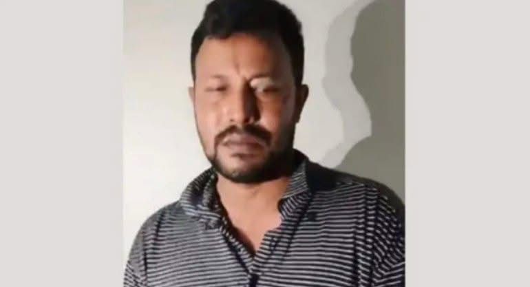 শহীদ আবু সাঈদের মাকে নিয়ে কুরুচিপূর্ণ মন্তব্য, পিরোজপুরে পুলিশ কনস্টেবল মাসুদ রেজাকে অব্যাহতি